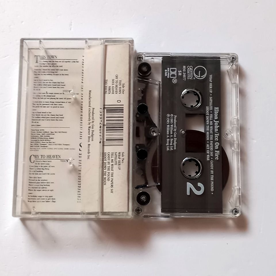 ELTON JOHN - ICE ON FIRE (1985) - KASET MADE IN USA 2.EL