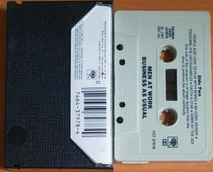 MEN AT WORK - BUSINESS AS USUAL (1981) - KASET MADE IN USA 2.EL