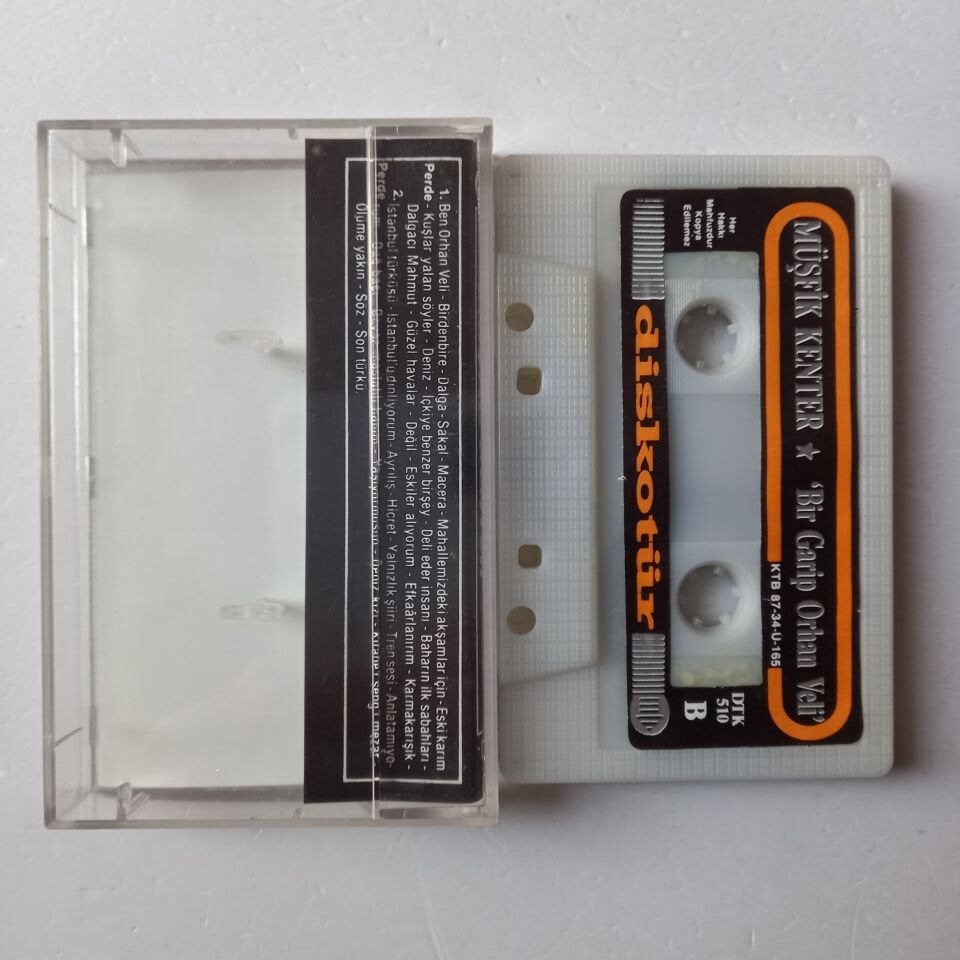 MÜŞFİK KENTER - BİR GARİP ORHAN VELİ - KASET 2.EL
