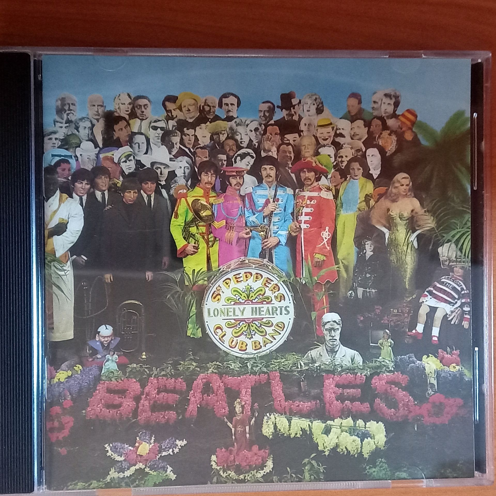 THE BEATLES – SGT. PEPPER'S LONELY HEARTS CLUB BAND (1987) - CD 2.EL