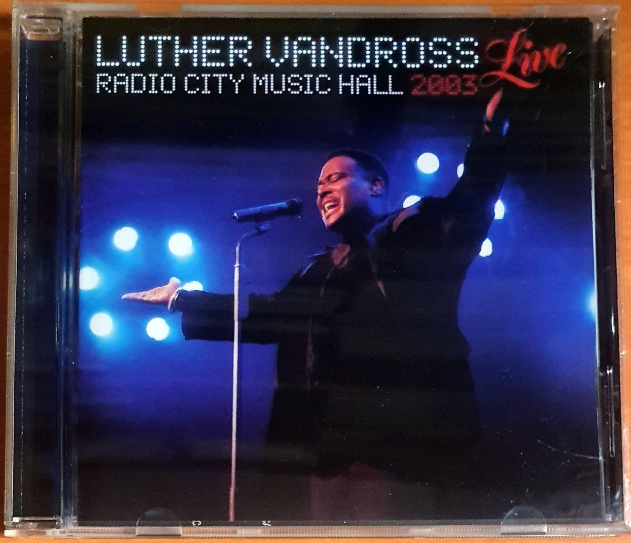 LUTHER VANDROSS - LIVE RADIO CITY MUSIC HALL 2003 (2003) - CD 2.EL