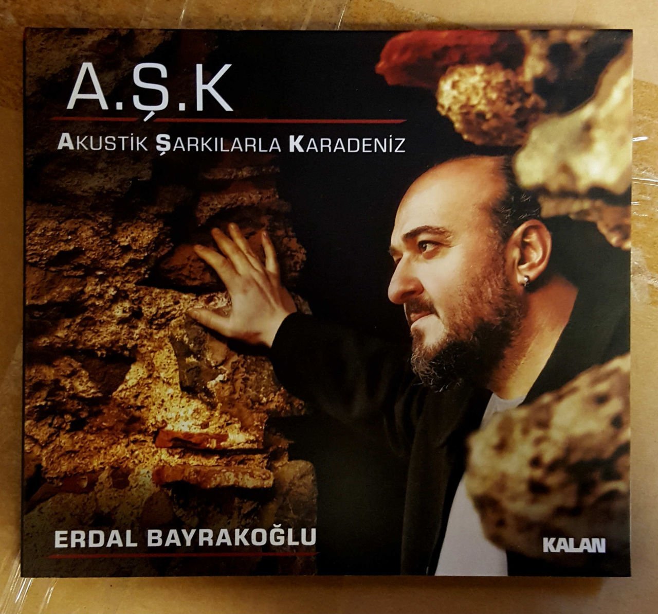 ERDAL BAYRAKOĞLU AKUSTİK ŞARKILARLA KARADENİZ CD 2016 KALAN DIGIPACK 2.EL