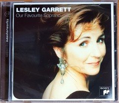 LESLEY GARRETT - OUR FAVOURITE SOPRANO / VERDI, DVORAK, MOZART, PUCCINI, BIZET, HANDEL (2009) SONY CLASSICAL CD SIFIR