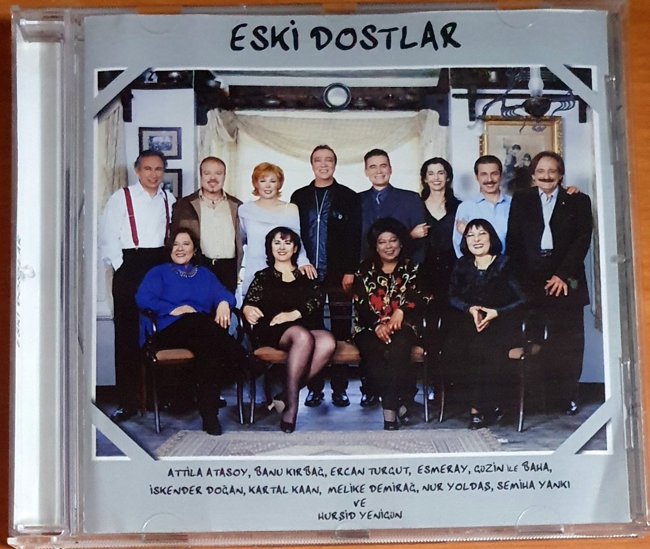 ESKİ DOSTLAR / SEMİHA YANKI, ESMERAY, NUR YOLDAŞ, MELİKE DEMİRAĞ, ATİLLA ATASOY, HURŞİD YENİGÜN (2000) - CD 2.EL
