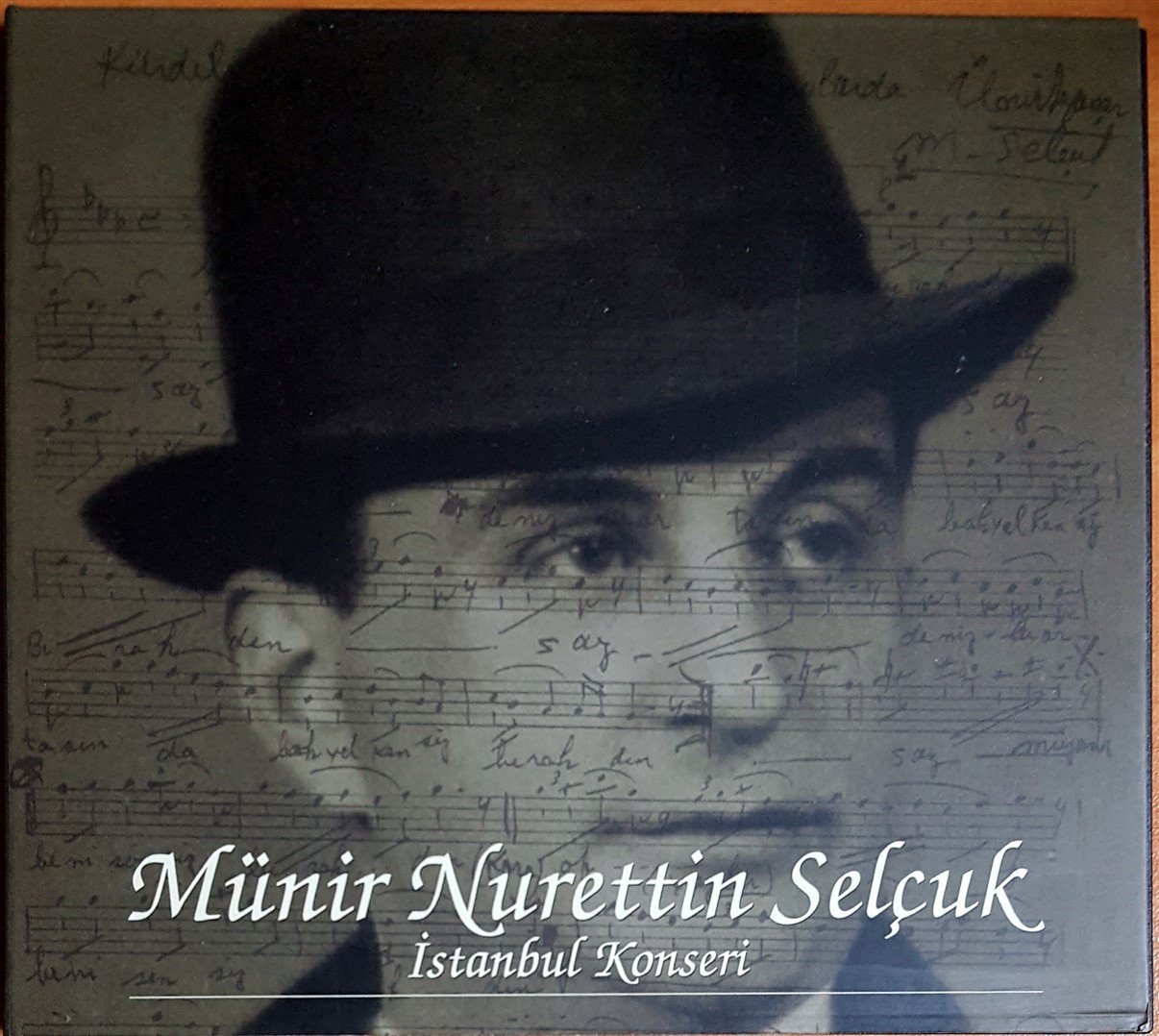 MÜNİR NURETTİN SELÇUK - İSTANBUL KONSERİ CD 2.EL