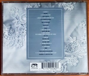 VIRGIN VOICES / A TRIBUTE TO MADONNA VOLUME ONE / HEAVEN 17, DEAD OR ALIVE, BERLIN, FRONTLINE ASSEMBLY, JAMES HARDWAY, KMFDM (1999) - CD CLEOPATRA 2.EL