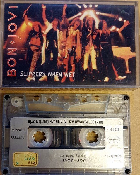 BON JOVI - SLIPPERY WHEN WET CASSETTE 1987 MADE IN TURKEY ''USED''