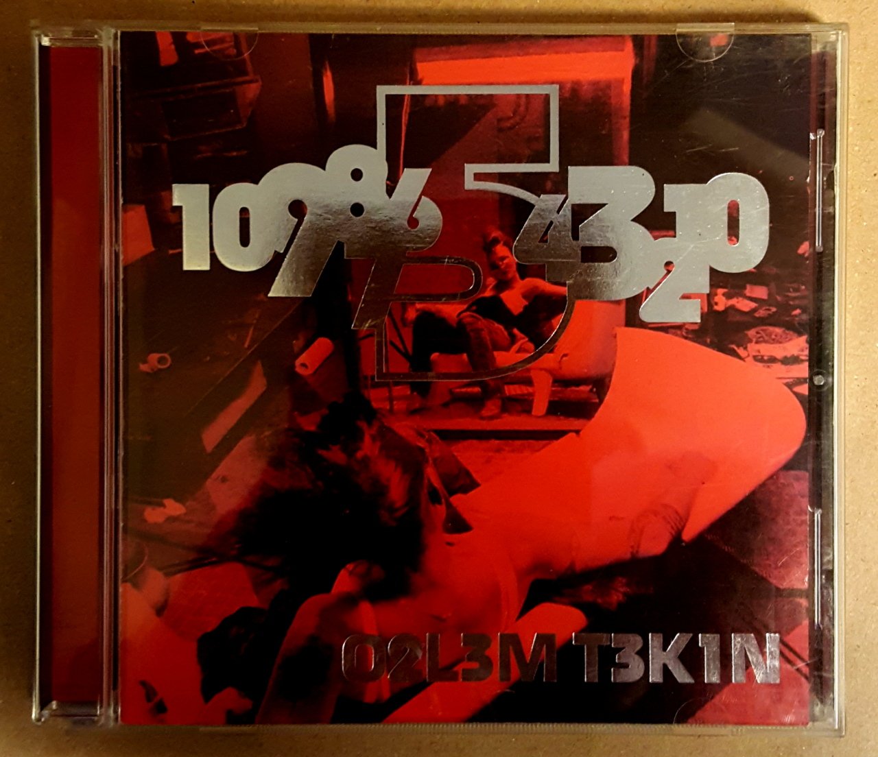 ÖZLEM TEKİN - 109876543210 (2005) - CD İLK BASKI 2.EL