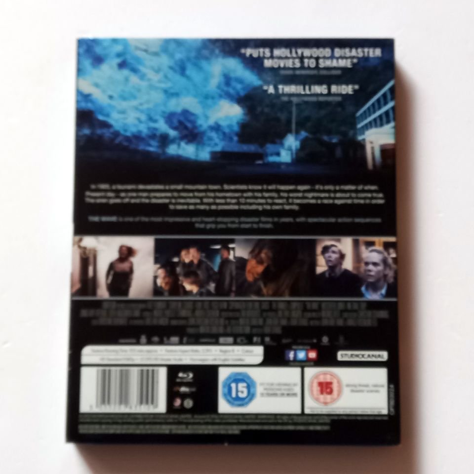 THE WAVE - KRISTOFFER JONER, ANE DAHL TORP, JONAS HOFF OFTEBRO - YÖN.: ROAR UTHAUG - BLU-RAY BÖLGE B 2.EL TÜRKÇE ALTYAZI YOKTUR