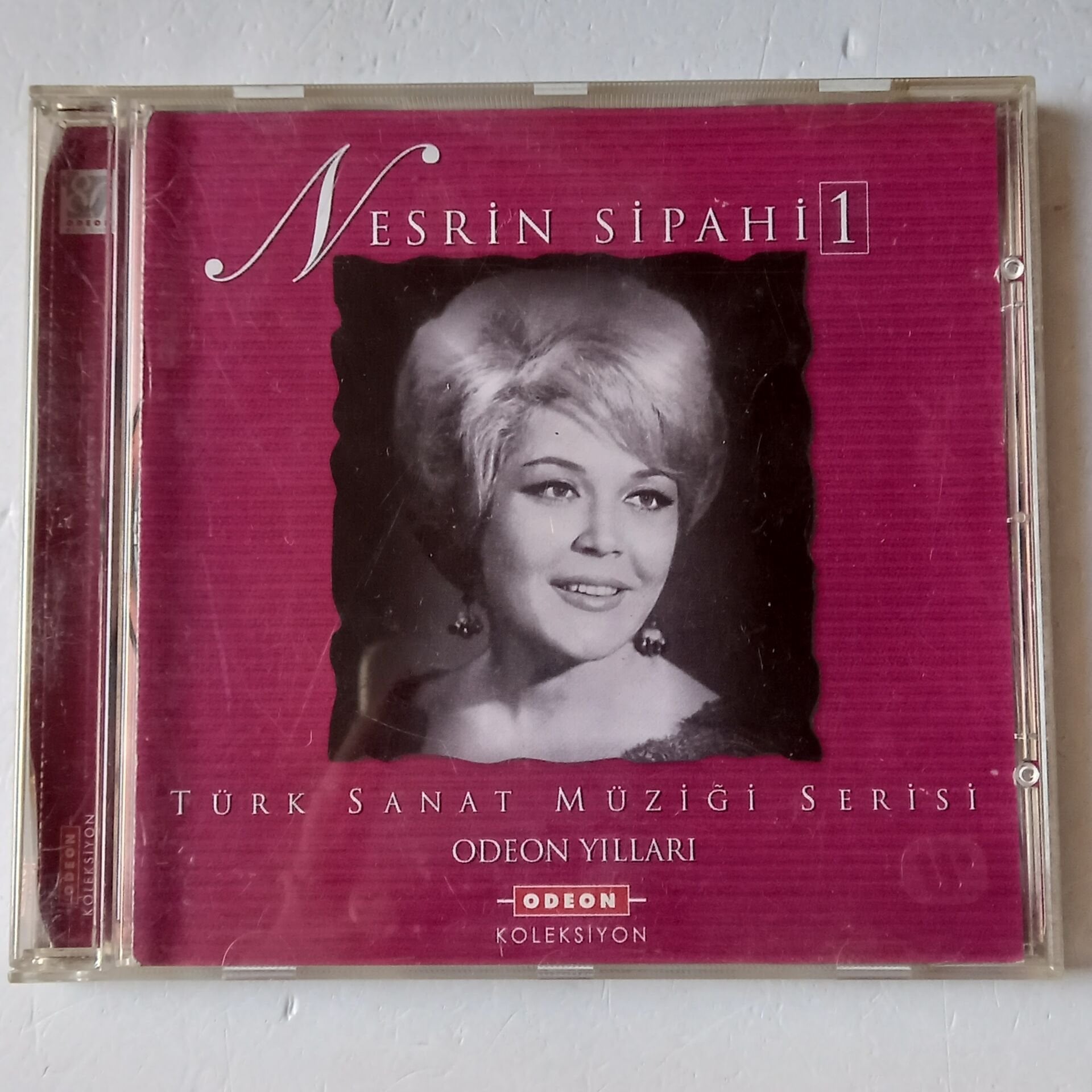 NESRİN SİPAHİ – TÜRK SANAT MÜZİĞİ SERİSİ 1 / ODEON YILLARI (2010) - CD 2.EL