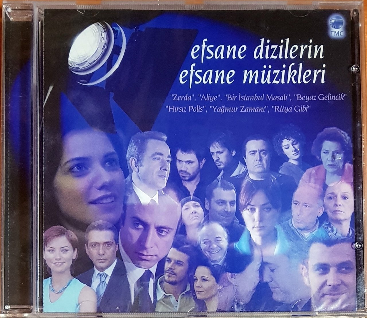 EFSANE DİZİLERİN EFSANE MÜZİKLERİ / ZERDA, ALİYE, BİR İSTANBUL MASALI, BEYAZ GELİNLİK, YAĞMUR ZAMANI (2007) TMC CD SIFIR