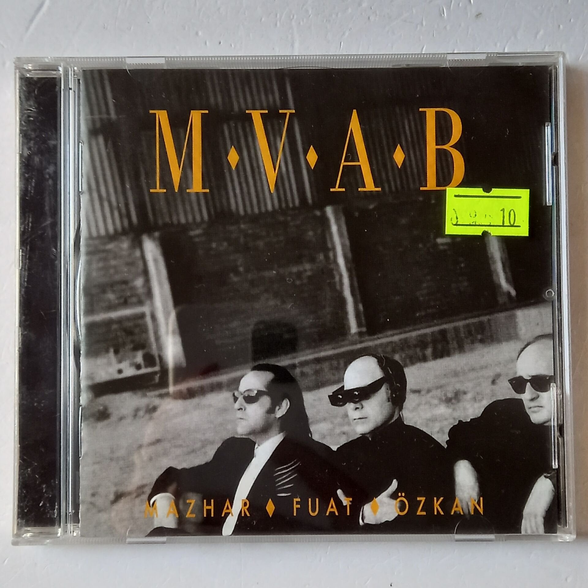MAZHAR FUAT ÖZKAN – M.V.A.B. / MAZERETİM VAR ASABİYİM BEN (1995) - CD 2.EL