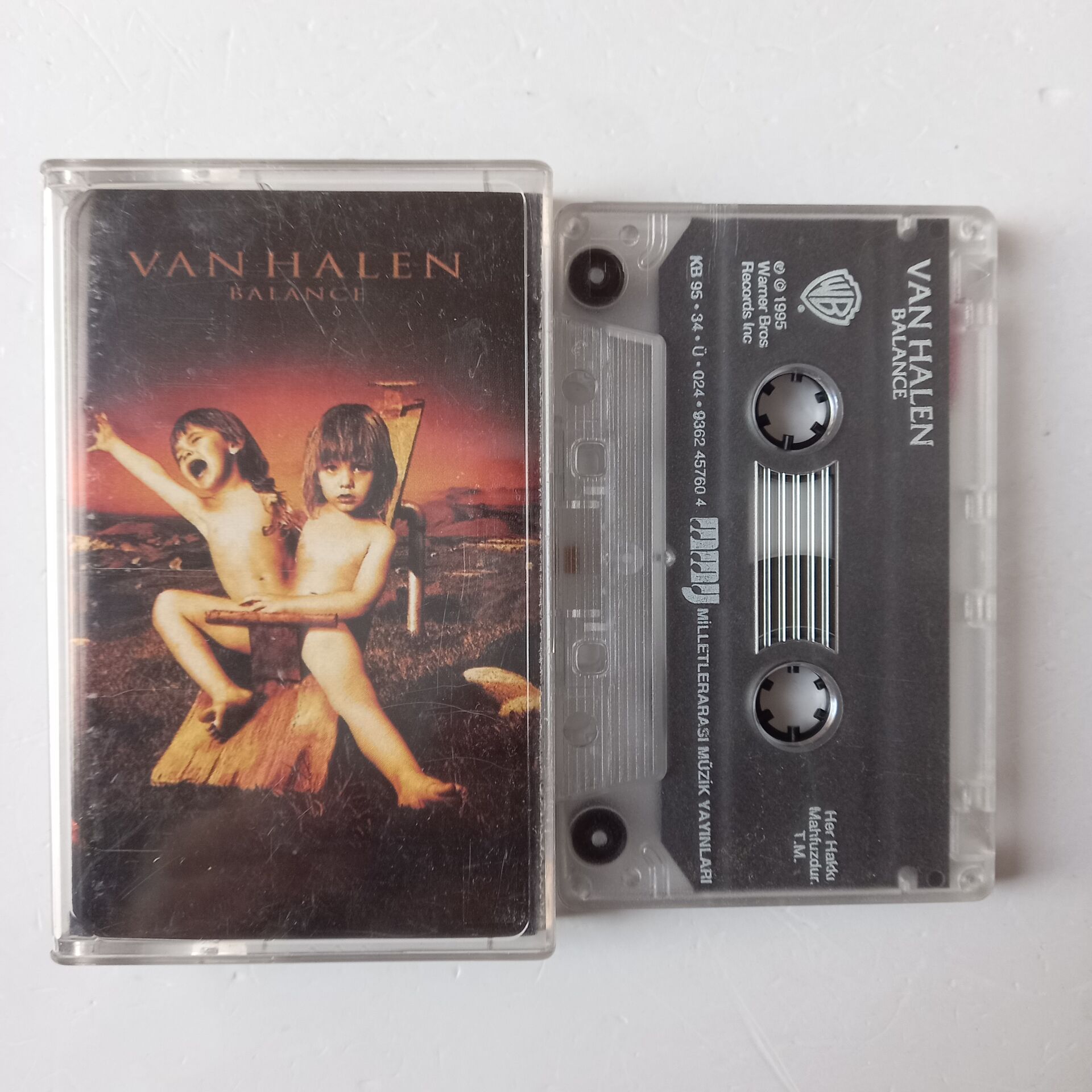 VAN HALEN – BALANCE (1995) - KASET 2.EL