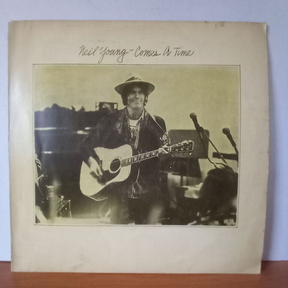 NEIL YOUNG – COMES A TIME (1978) - LP YERLİ BASKI 2.EL PLAK