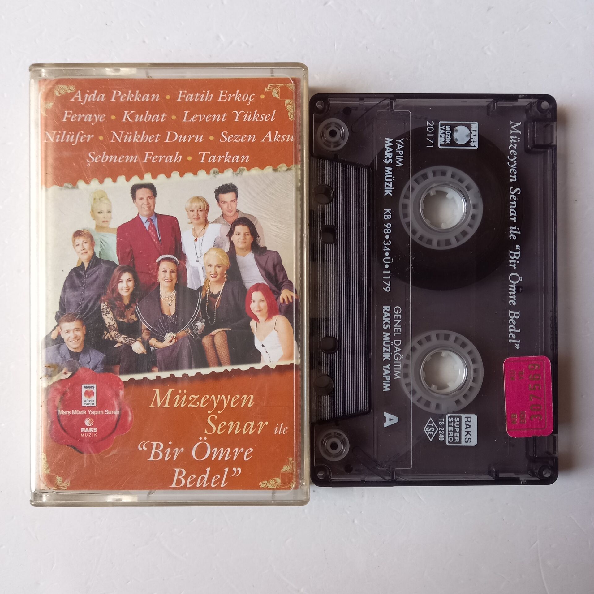 MÜZEYYEN SENAR İLE ''BİR ÖMRE BEDEL'' / AJDA PEKKAN, FATİH ERKOÇ, LEVENT YÜKSEL, NİLÜFER (1998) - KASET 2.EL