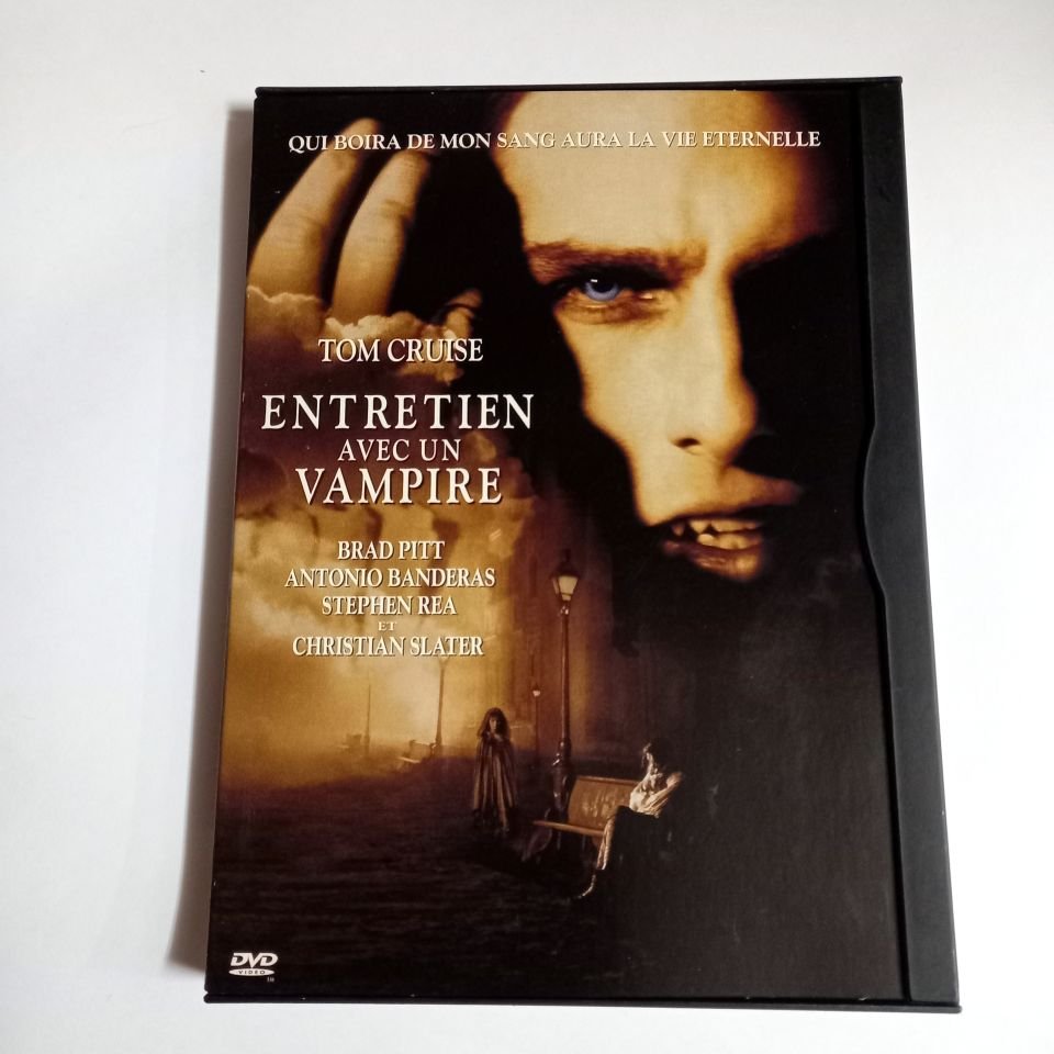 ENTRETIEN AVEC UN VAMPIRE - INTERVIEW WITH THE VAMPIRE - TOM CRUISE, BRAD PITT, YÖN.: NEIL JORDAN - DVD SNAPCASE 2.EL TR ALTYAZI YOKTUR