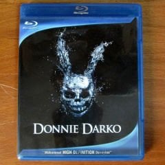 DONNIE DARKO - JAKE GYLLENHAAL - DREW BARRYMORE - RICHARD KELLY - BLU-RAY 2.EL