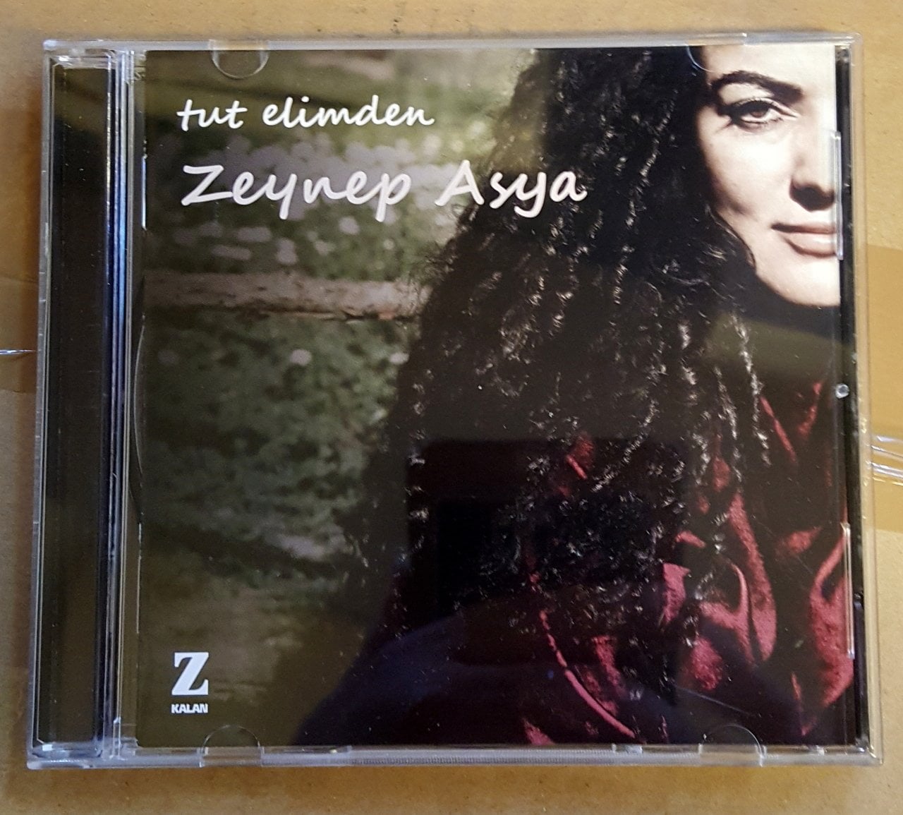 ZEYNEP ASYA - TUT ELİMDEN (2018) - CD Z KALAN ÇAĞDAŞ HALK MÜZİĞİ 2.EL
