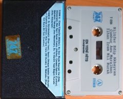 EN YENİ HİTS / ARANJMANLAR / NİLÜFER, EDİP AKBAYRAM, NİL BURAK, İLHAN İREM - KASET MADE IN SAUDI ARABIA 2.EL