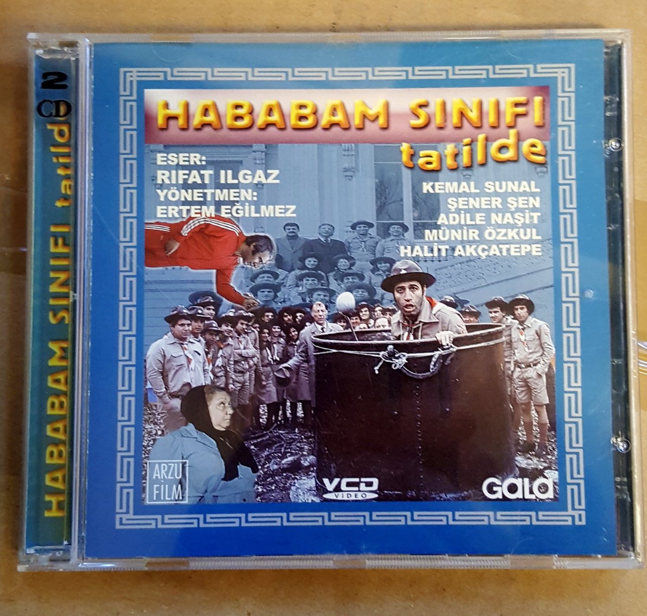 HABABAM SINIFI TATİLDE - KEMAL SUNAL ŞENER ŞEN - VCD 2.EL
