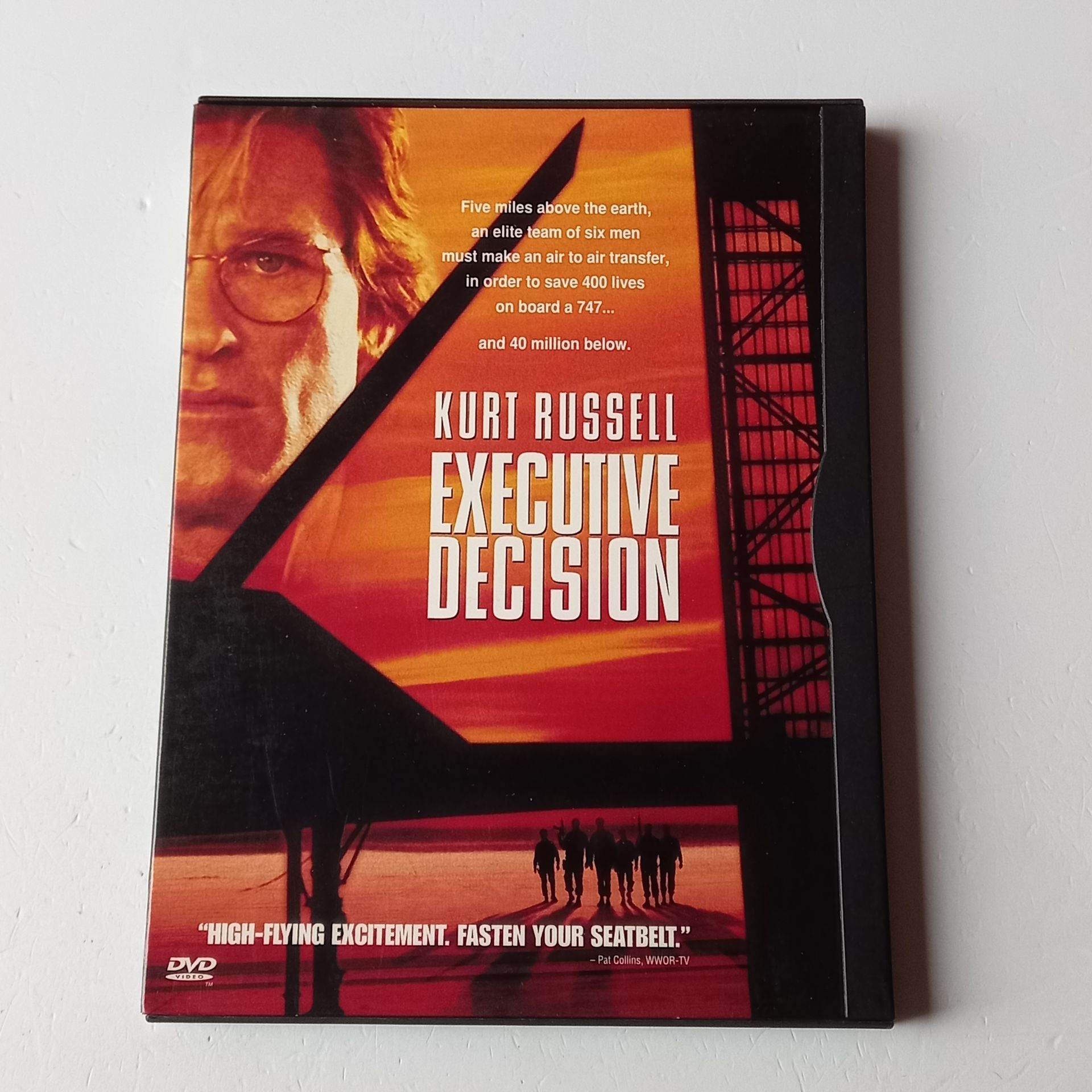 EXECUTIVE DECISION - KURT RUSSELL, HALLE BERRY, JOHN LUGUIZAMO - YÖN.: STUART BAIRD - DVD SNAPCASE 2.EL
