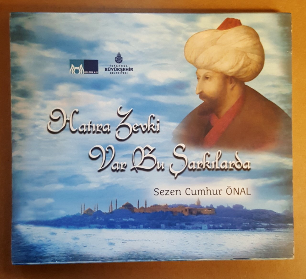 HATIRA ZEVKİ VAR BU ŞARKILARDA - DERLEME ALBÜM / SEZEN CUMHUR ÖNAL - CD 2.EL