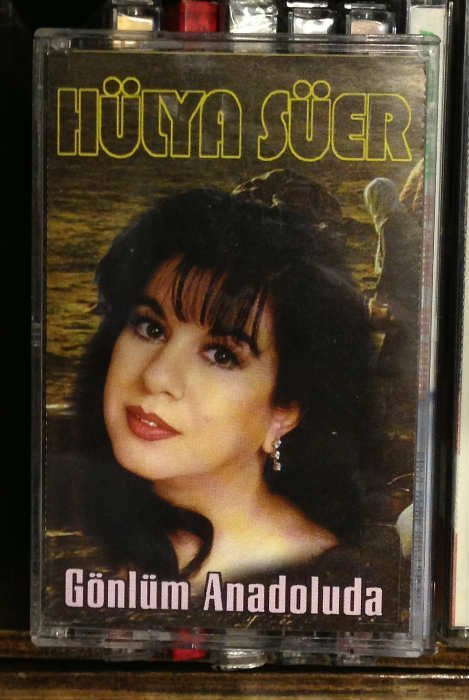HÜLYA SÜER - GÖNLÜM ANADOLUDA KASET 2.EL