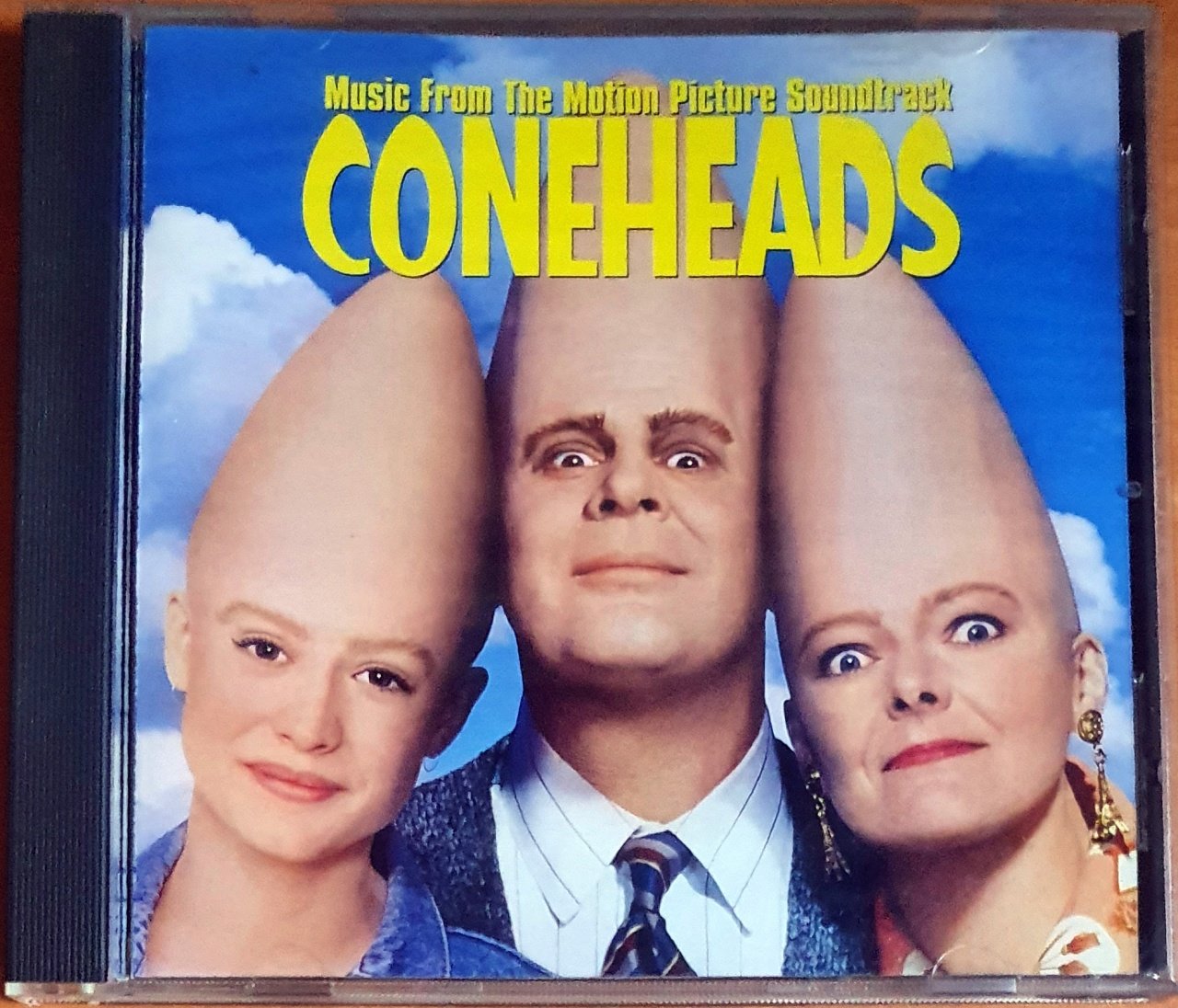 CONEHEADS SOUNDTRACK / SOFT CELL, K.D. LANG, PAUL SIMON, REM, RED HOT CHILI PEPPERS (1993) - CD 2.EL