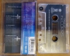 CORRS - THE BEST OF THE CORRS (2001) BALET CASSETTE MADE IN TURKEY ''USED''