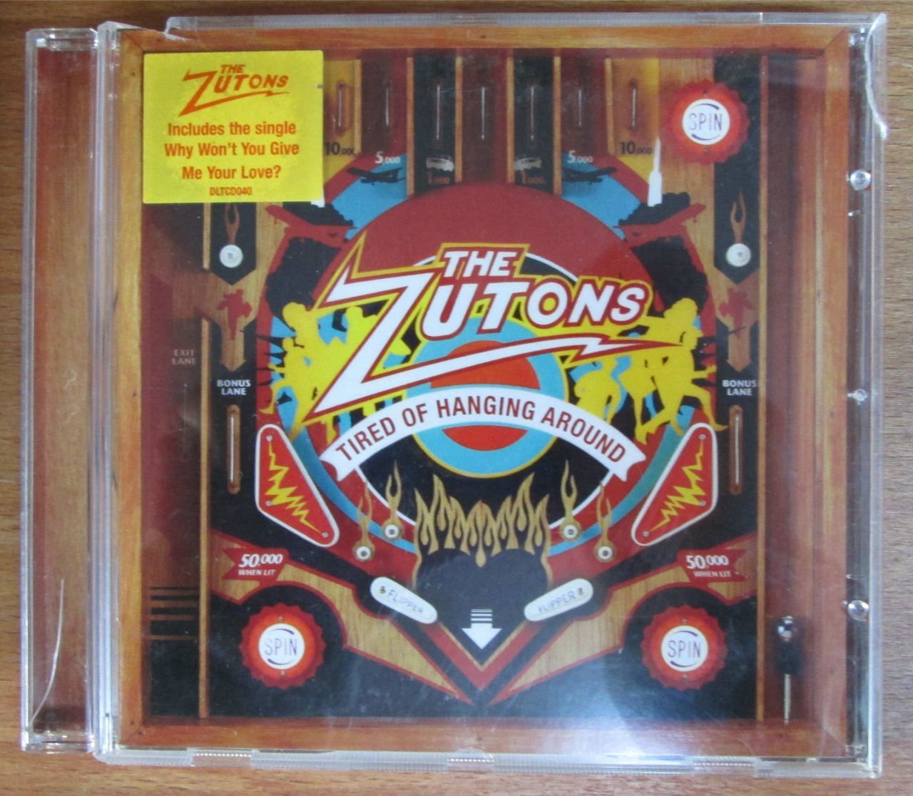 THE ZUTONS - TIRED OF HANGING AROUND - CD 2.EL