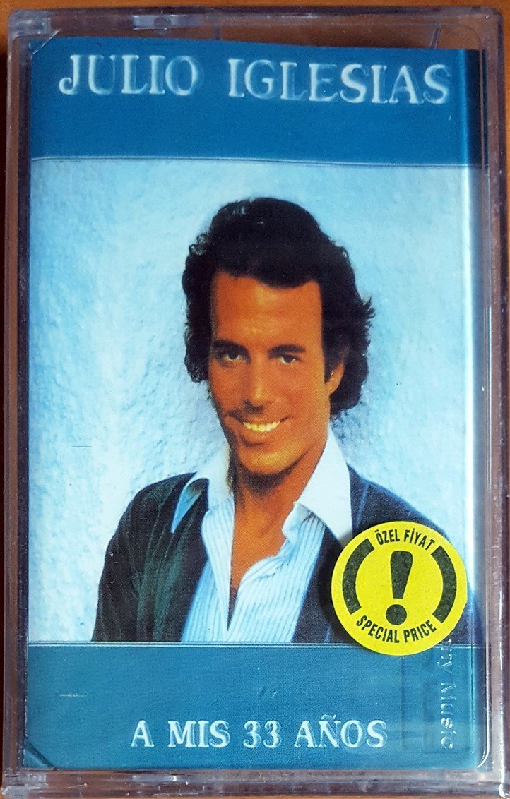 JULIO IGLESIAS - A MIS 33 ANOS / SONY KASET SIFIR