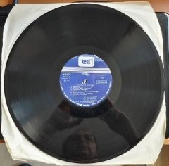 ALİ RIZA BİNBOĞA - YARAMAZ ÇOCUK (1979) - KAPAKSIZ PLAK