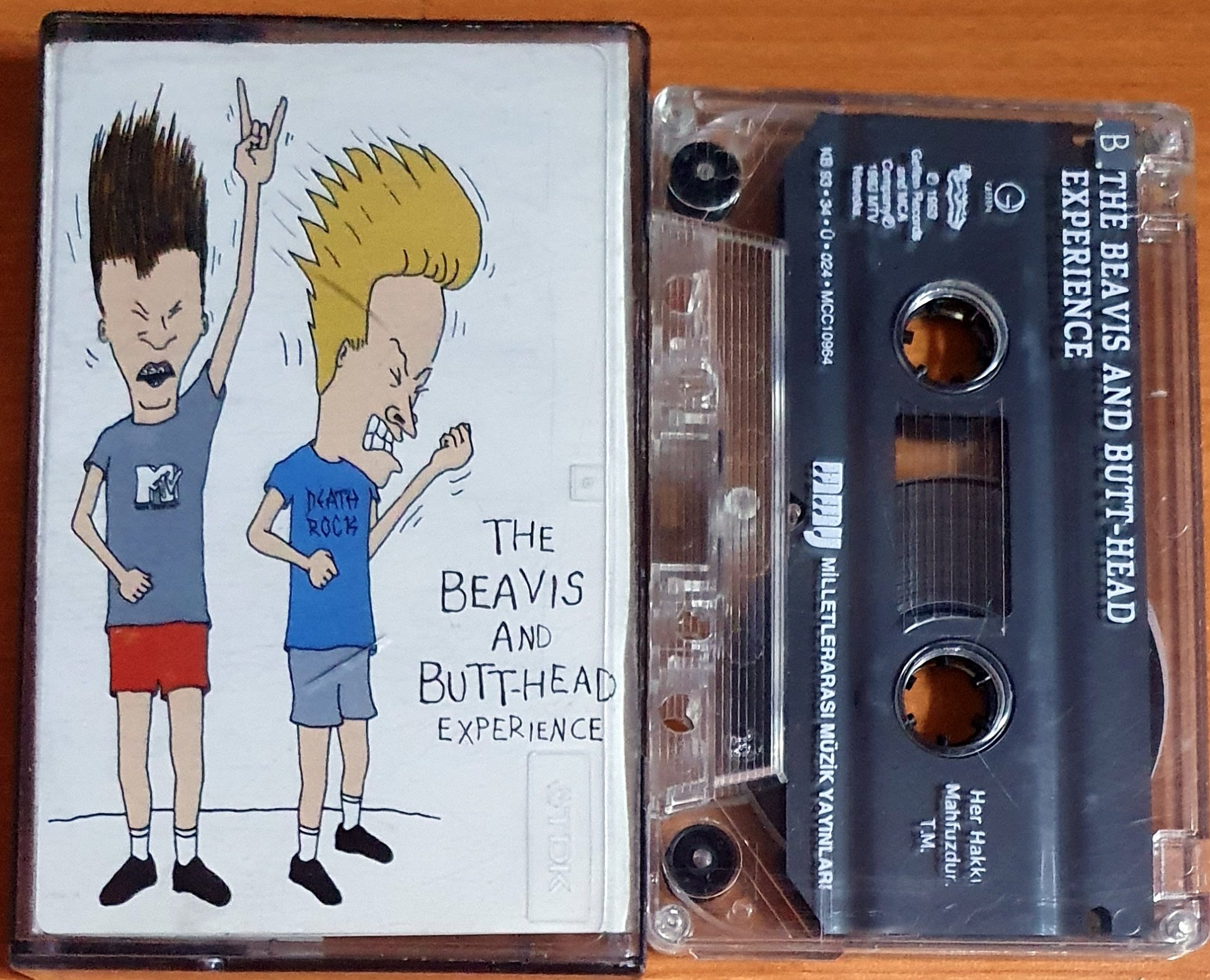 THE BEAVIS AND BUTT-HEAD EXPERIENCE / NIRVANA, ANTHRAX, MEGADETH, WHITE ZOMBIE, CHER, PRIMUS, RUN DMC (1993) - KASET 2.EL