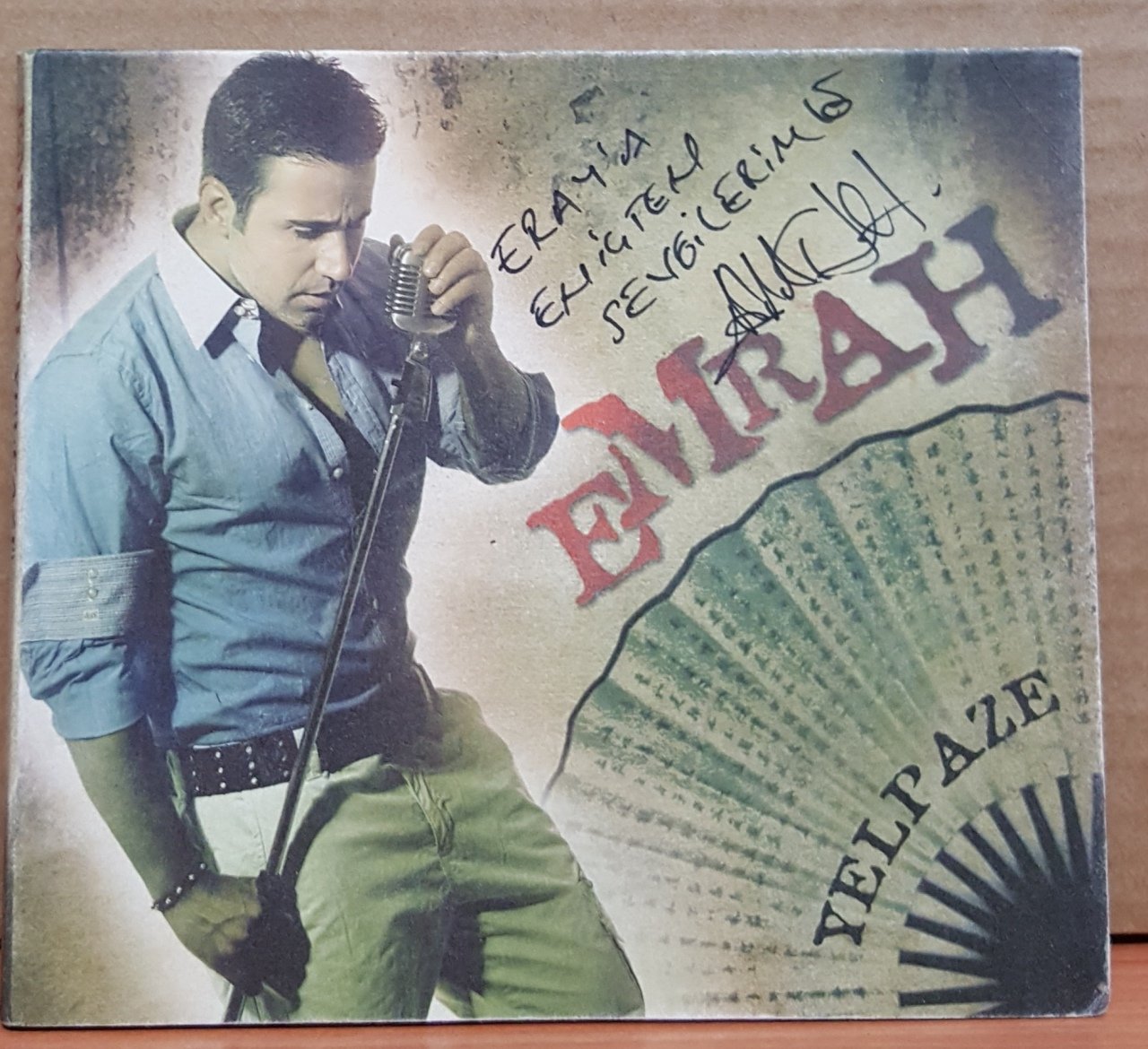 EMRAH - YELPAZE (2008) - CD İSME İMZALI 2.EL