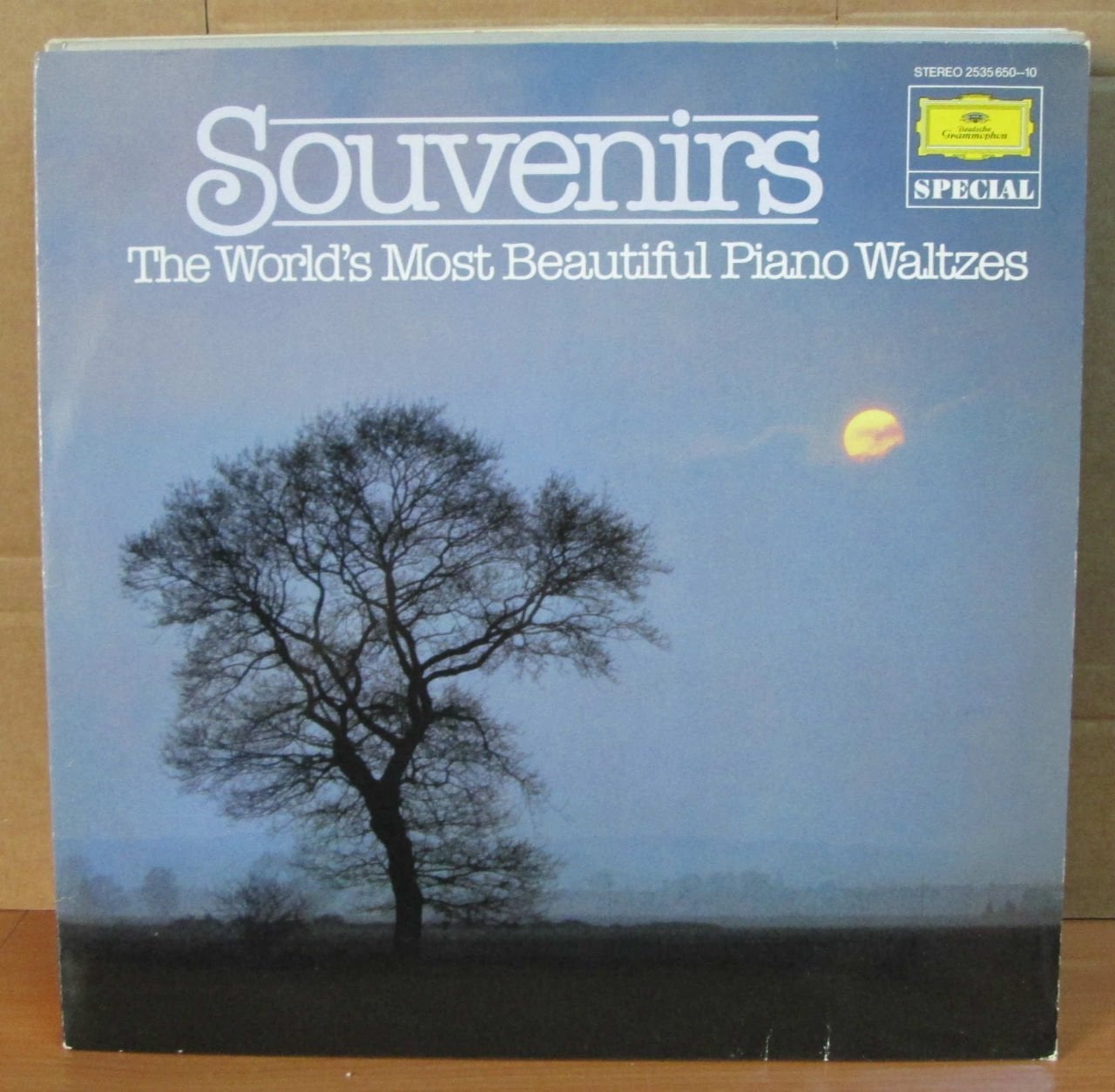 SOUVENIRS - BEAUTIFUL PIANO WALTZES - LP 2.EL