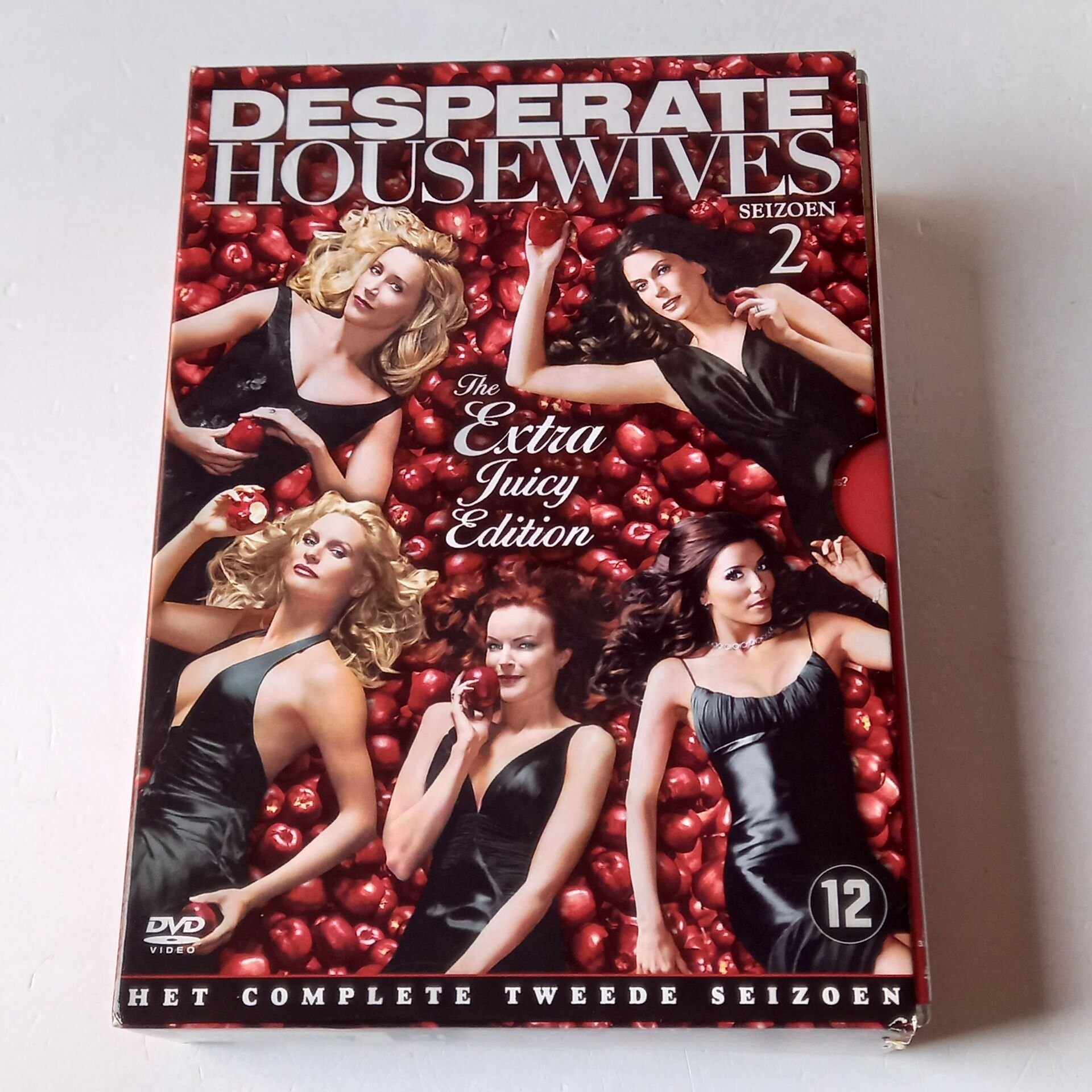DESPERATE HOUSEWIVES - THE COMPLETE SECOND SEASON - DVD BOX 2.EL