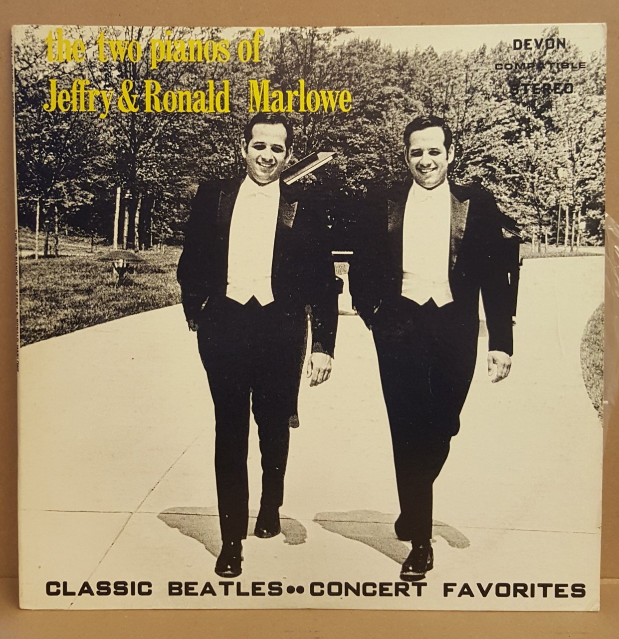 JEFFRY & RONALD MARLOWE - TEHE TWO PIANOS OF.../ CLASSIC BEATLES & CONCERT FAVORITES - LP 2.EL PLAK