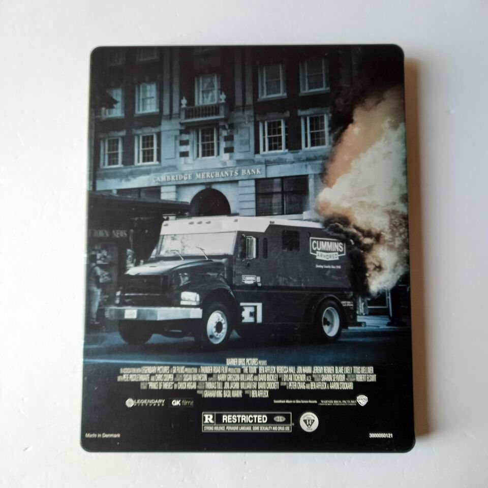 THE TOWN - BEN AFFLECK, REBECCA HALL, JON HAMM - YÖN.: BEN AFFLECK - BLU-RAY STEELBOOK METAL KUTU 2.EL TÜRKÇE ALTYAZI YOKTUR