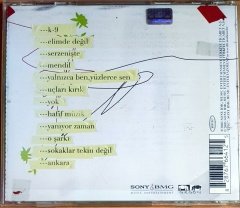VEGA - HAFİF MÜZİK (2005) - CD 2.EL