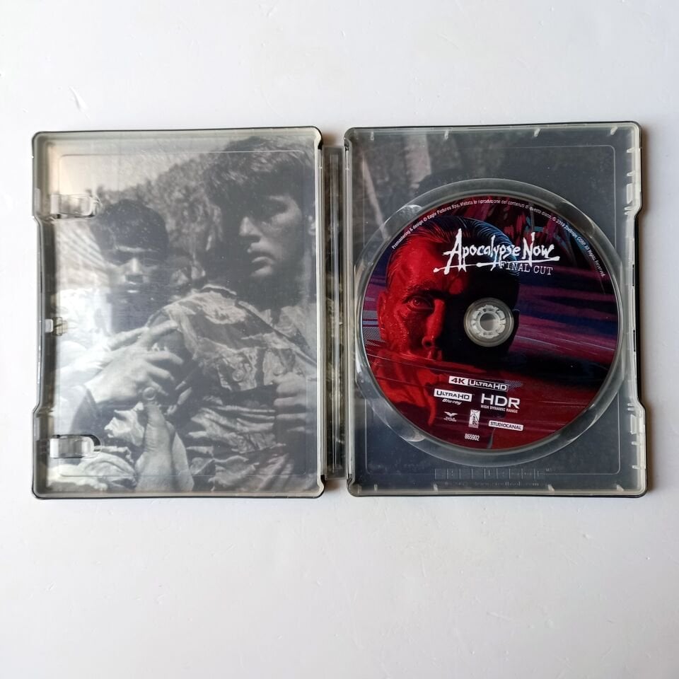 APOCALYPSE NOW - MARLON BRANDO, ROBERT DUVALL, MARTIN SHEEN - YÖN.: FRANCIS FORD COPPOLA - BLU-RAY 4K STEELBOOK METAL KUTU 2.EL TÜRKÇE ALTYAZI YOKTUR