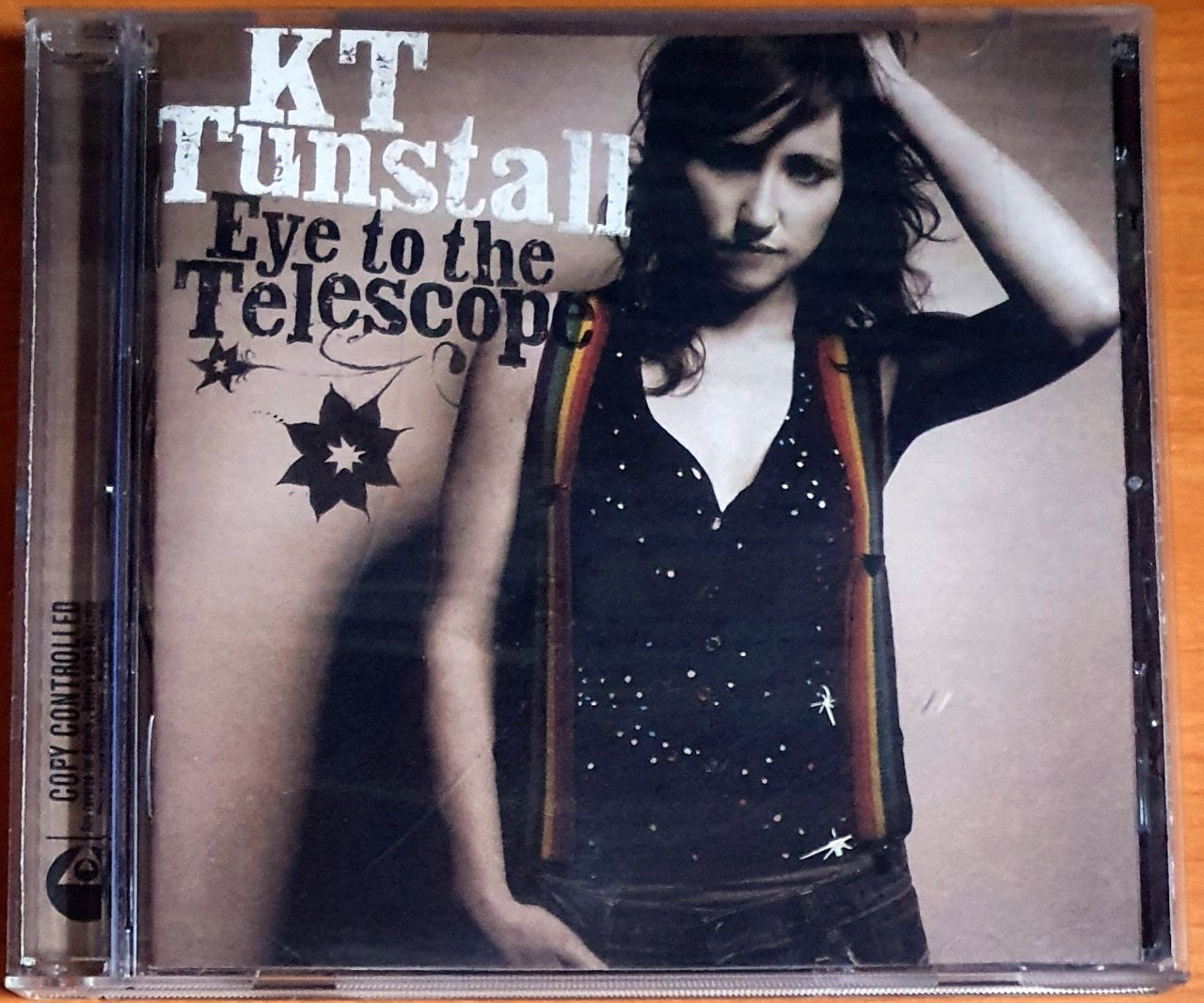KT TUNSTALL - EYE TO THE TELESCOPE (2004) - CD 2.EL