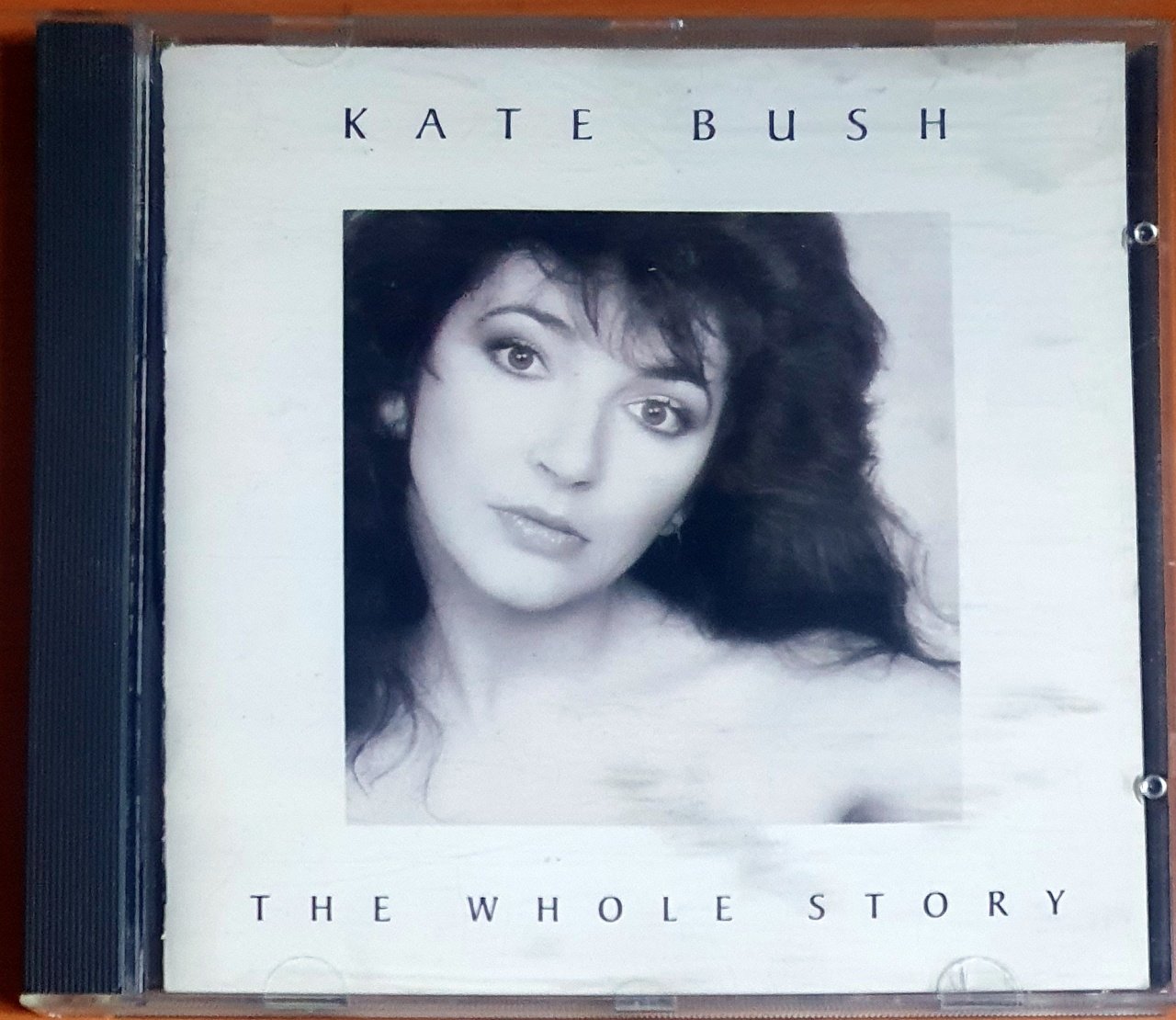 KATE BUSH - THE WHOLE STORY (1986) - CD 2.EL