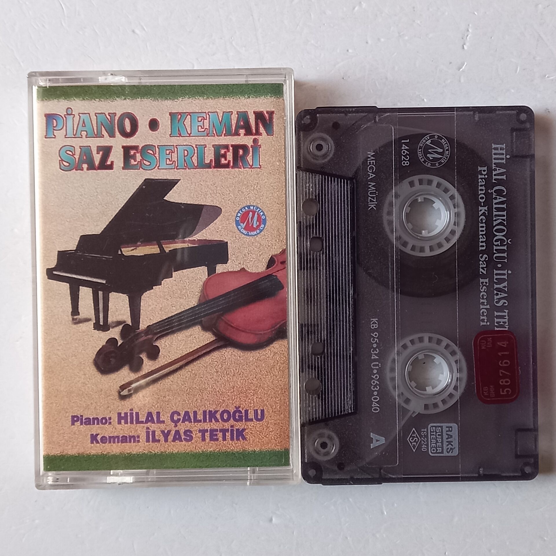 PİANO KEMAN SAZ ESERLERİ - HİLAL ÇALIKOĞLU, İLYAS TETİK (1995) - KASET 2.EL