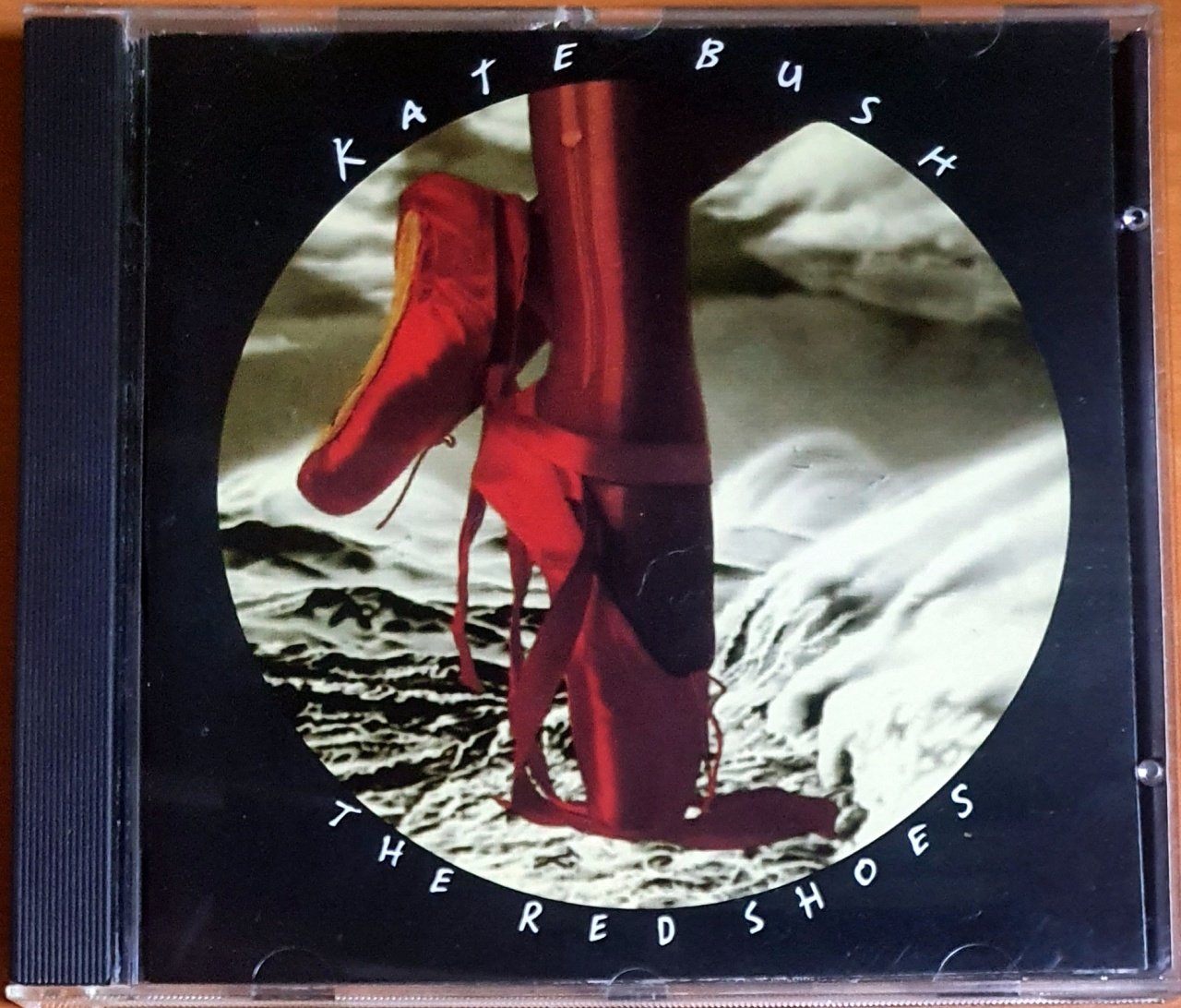 KATE BUSH - THE RED SHOES (1993) - CD 2.EL