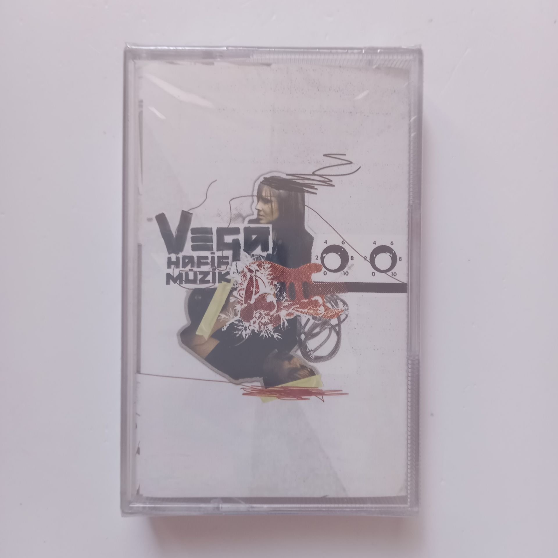 VEGA - HAFİF MÜZİK (2005) - KASET SIFIR