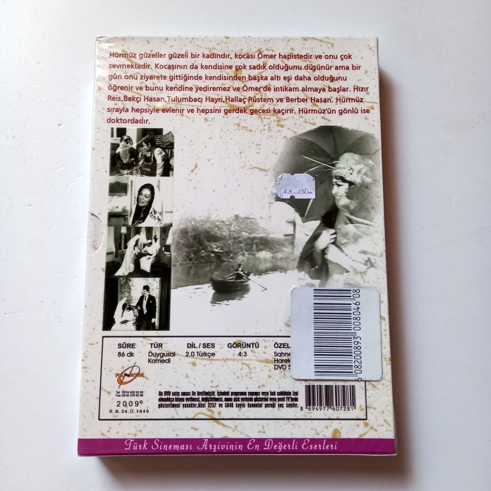 YEDİ KOCALI HÜRMÜZ - TÜRKAN ŞORAY, TANJU GÜRSU, SALİH GÜNEY, YÖN.: ATIF YILMAZ - DVD AMBALAJINDA SIFIR