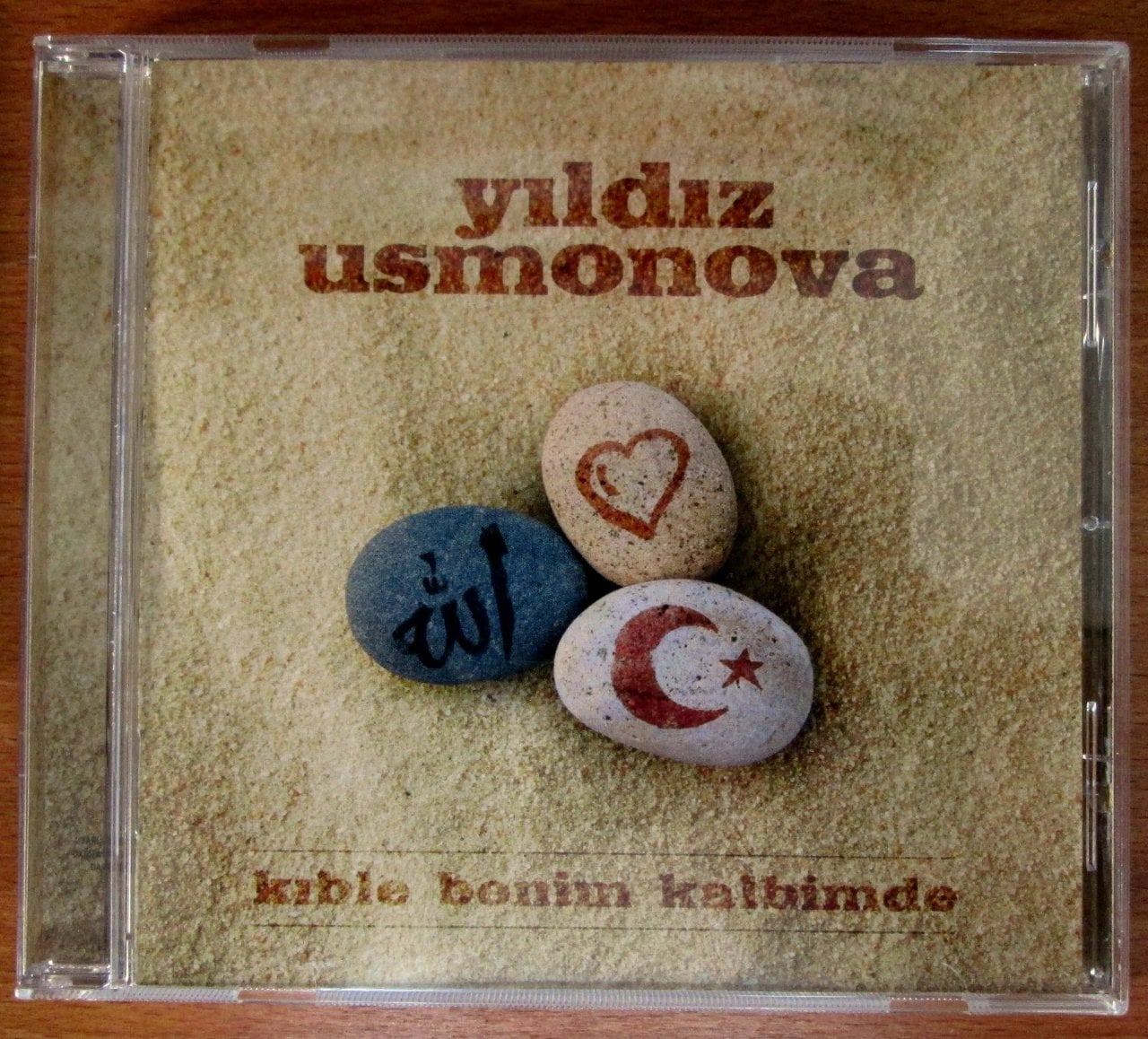 YILDIZ USMONOVA - KIBLE BENİM KALBİMDE CD 2.EL
