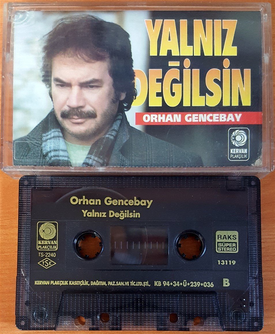 ORHAN GENCEBAY - YALNIZ DEĞİLSİN KASET 2.EL