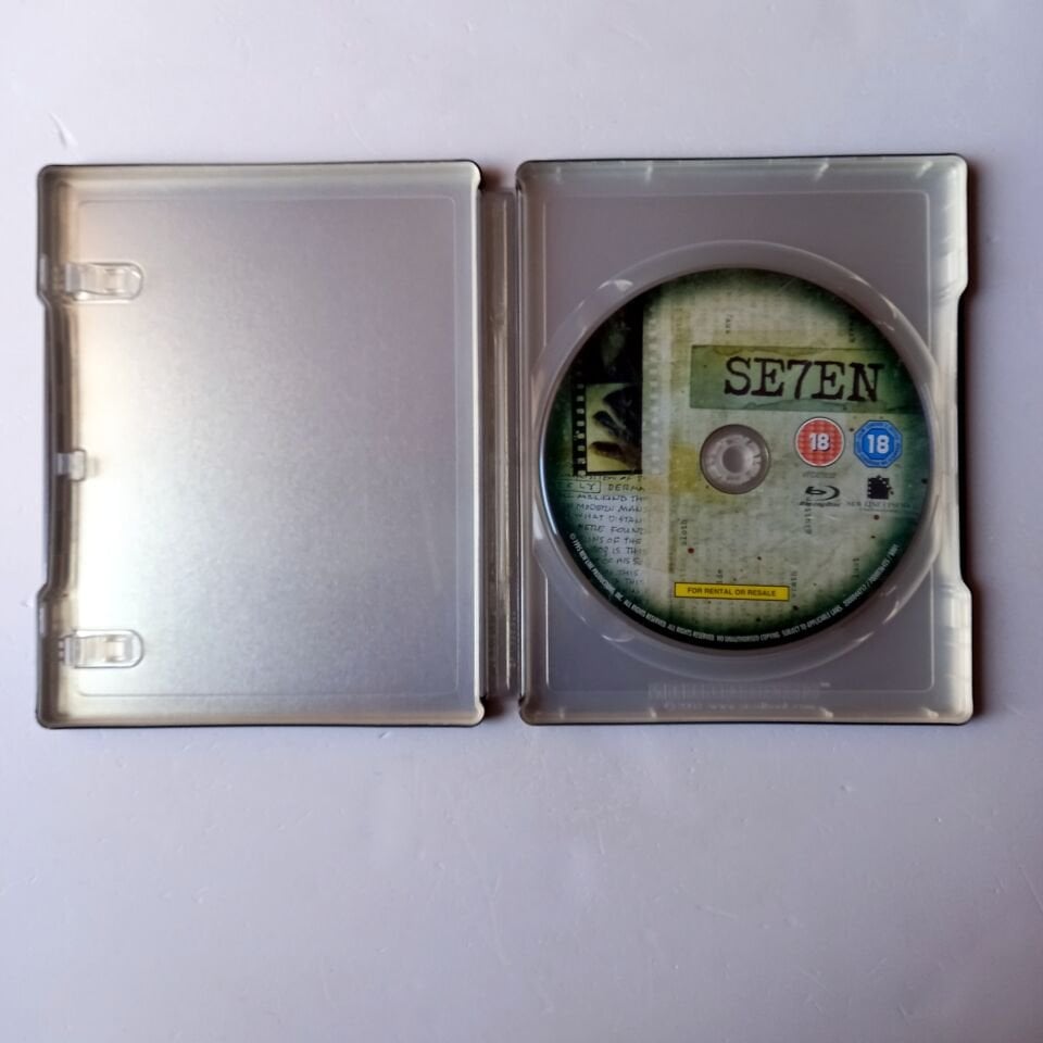 SIEBEN / SEVEN - MORGAN FREEMAN, BRAD PITT, GWYNETH PALTHROW - YÖN.: DAVID FINCHER - BLU-RAY  STEELBOOK METAL KUTU 2.EL