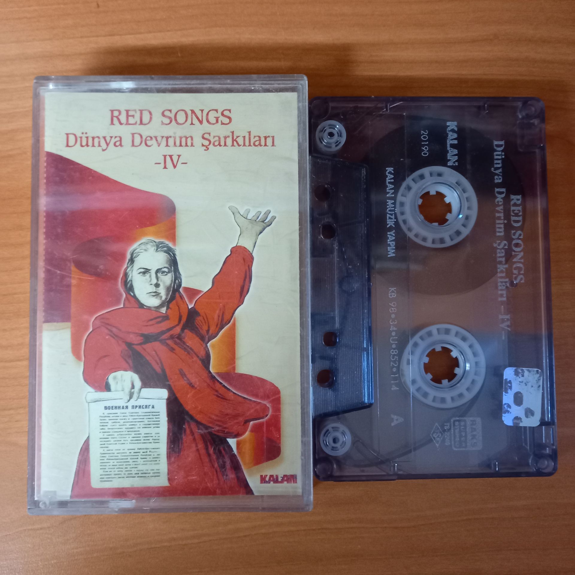 RED SONGS IV / DÜNYA DEVRİM ŞARKILARI (1998) - KASET 2.EL